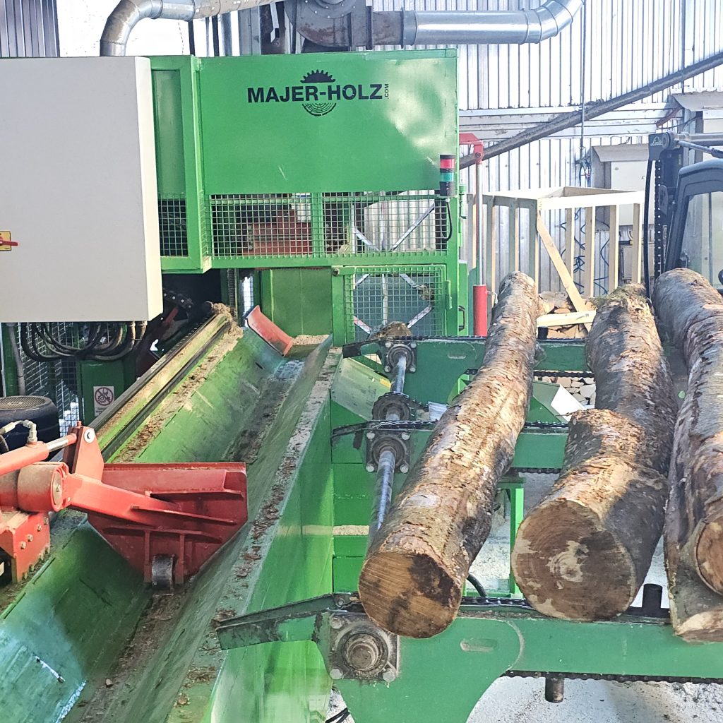 Wood Spliter Mayer Now Fully Automated Majer Holz