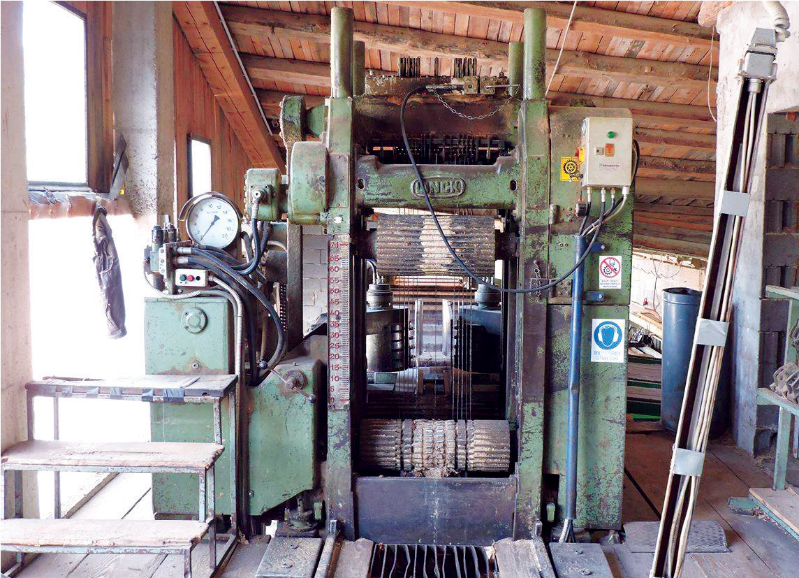 Servicing and renovation of Gatter – frame saw